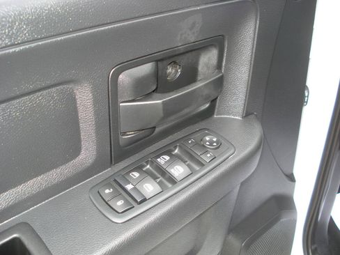 Used 2016 RAM 1500 Tradesman w/ Popular Equipment Group AWD/4WD image 18