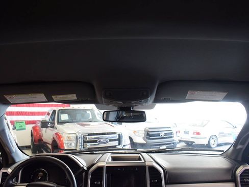 Used 2018 Ford F250 Lariat w/ Lariat Ultimate Package RWD image 34
