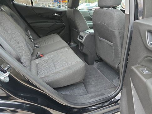 Used 2021 Chevrolet Equinox LT image 45