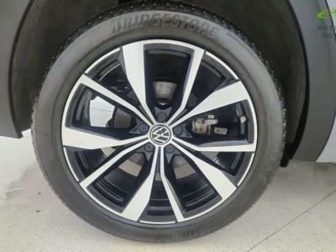 Used 2026 Volkswagen Atlas Cross Sport SEL Premium R-Line AWD/4WD image 62