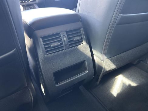 Used 2022 Mitsubishi Outlander SE image 17