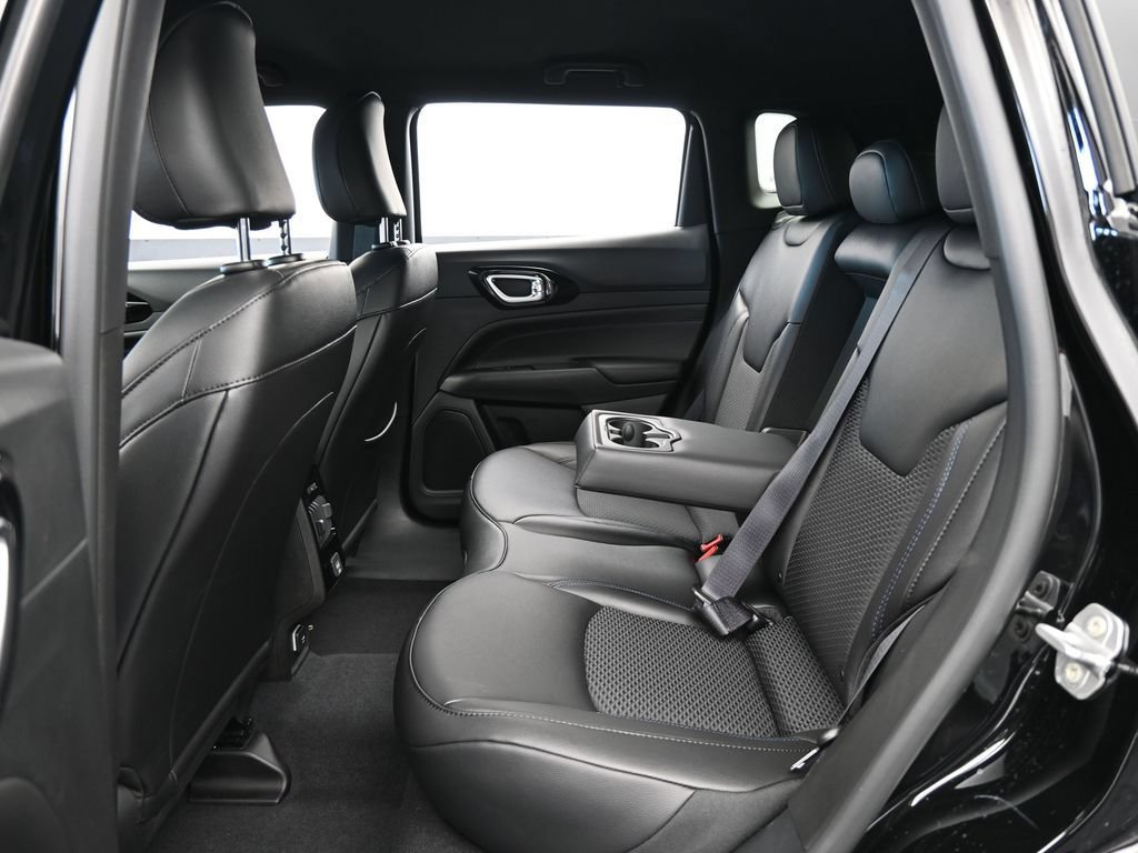 New 2026 Jeep Compass Latitude AWD/4WD image 27