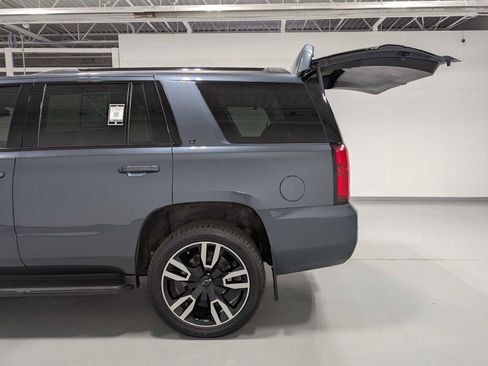 Used 2019 Chevrolet Tahoe LT w/ RST Edition AWD/4WD image 11