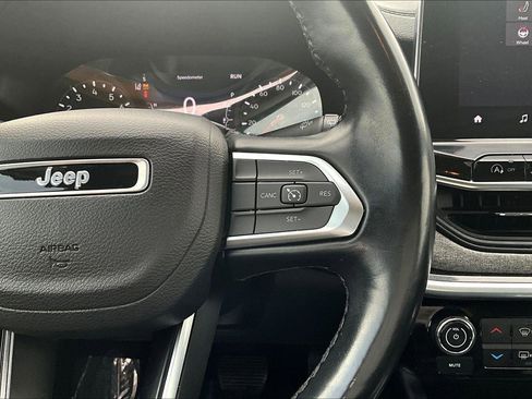 Used 2022 Jeep Compass Latitude image 18