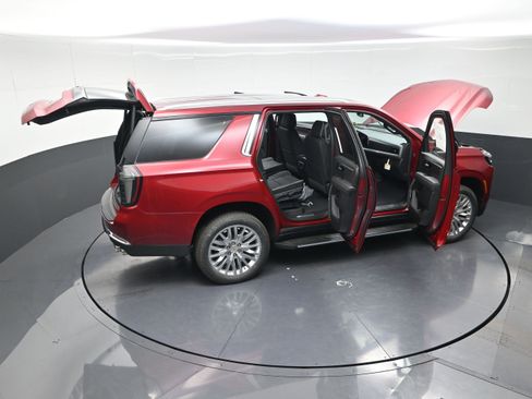 New 2026 Chevrolet Tahoe Premier w/ Sun And Tow Package AWD/4WD image 14