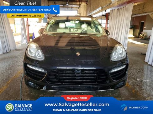 Used 2014 Porsche Cayenne Turbo image 7