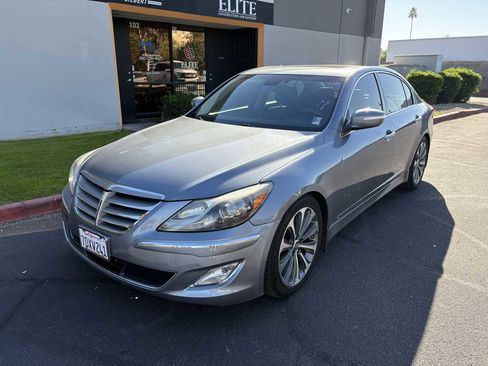 Used 2014 Hyundai Genesis 5.0 R-Spec image 2