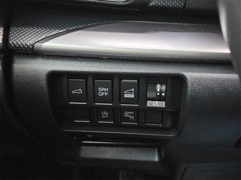 Used 2022 Subaru Forester Premium image 33