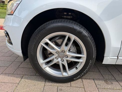 Used 2015 Audi Q5 2.0T Premium Plus w/ Technology Package AWD/4WD image 29