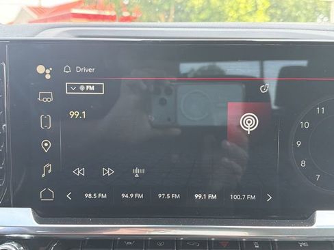 Used 2024 GMC Sierra 1500 Elevation AWD/4WD image 16