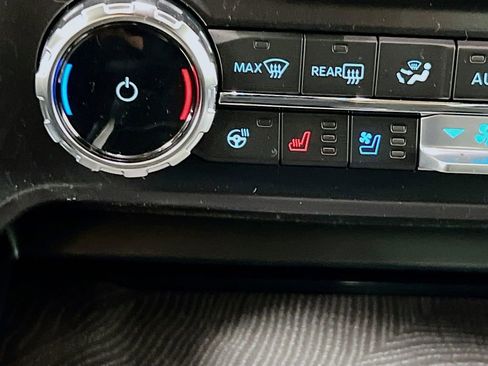 New 2025 Ford F250 Platinum image 24