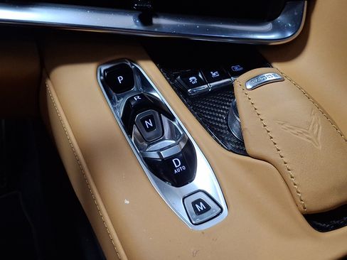 Used 2022 Chevrolet Corvette Stingray Premium Conv w/ Z51 Performance Package RWD image 18