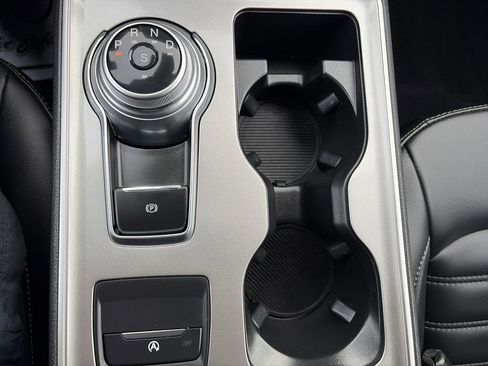 Used 2024 Ford Edge SEL w/ Convenience Package image 34