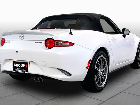 Used 2023 MAZDA MX-5 Miata Grand Touring RWD image 12