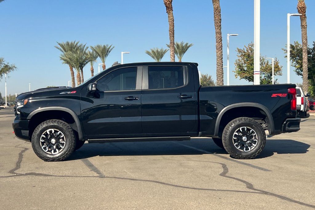 Used 2022 Chevrolet Silverado 1500 ZR2 w/ Technology Package AWD/4WD image 9