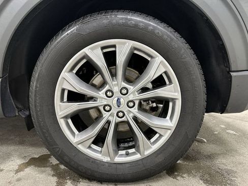 Used 2023 Ford Explorer Limited w/ Equipment Group 301A image 14