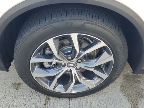 Used 2023 Acura MDX SH-AWD w/ Technology Package image 4