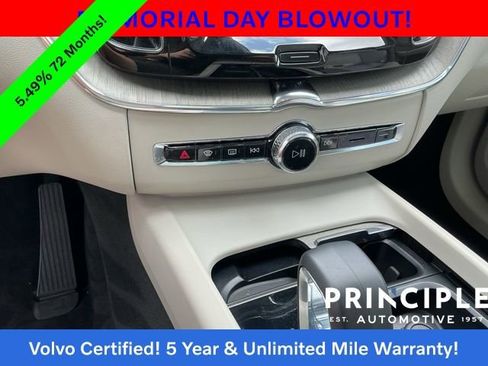 Certified 2023 Volvo XC60 B5 Plus w/ Climate Package AWD/4WD image 22