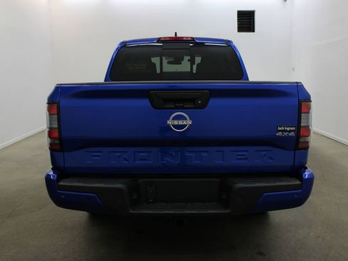 New 2026 Nissan Frontier SV w/ SV Convenience Package AWD/4WD image 4