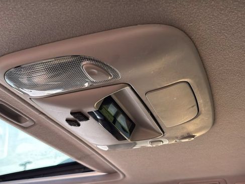 Used 2003 Toyota Sequoia Limited RWD image 9