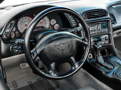 Used 2000 Chevrolet Corvette w/ Memory Pkg image 15