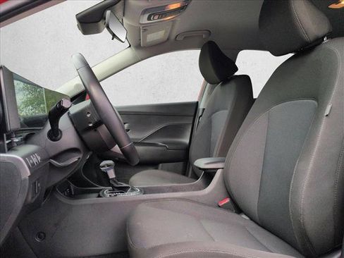 Used 2024 Hyundai Kona SEL FWD image 15