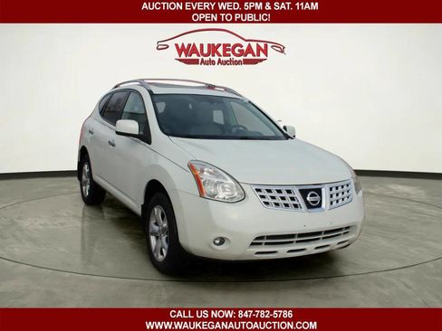 Used 2010 Nissan Rogue SL w/ Premium Pkg image 3