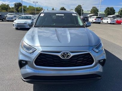 Used 2023 Toyota Highlander XLE