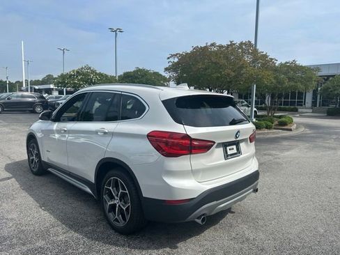 Used 2017 BMW X1 xDrive28i AWD/4WD image 4