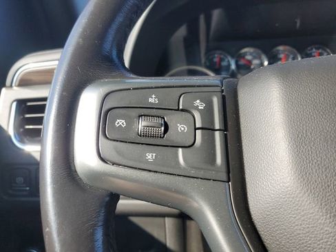 Used 2021 Chevrolet Suburban LT w/ Rear Media and Nav Package image 17