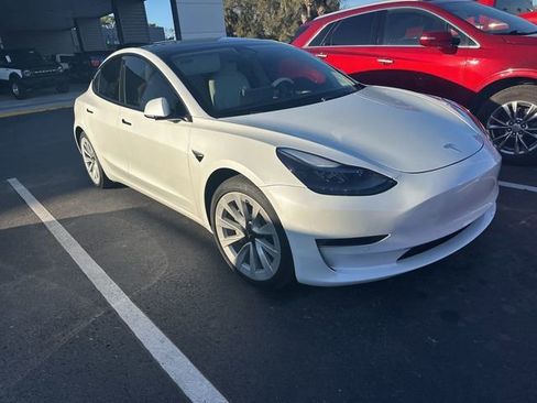 Used 2022 Tesla Model 3 Long Range AWD/4WD image 7