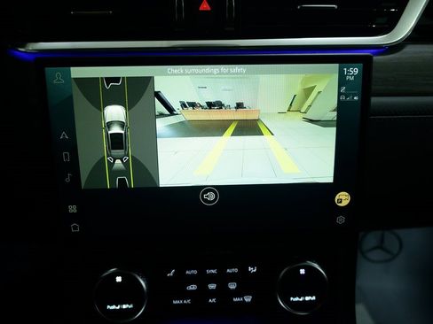 Used 2023 Jaguar F-PACE S image 22