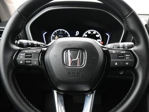 Used 2025 Honda Pilot EX-L image 28