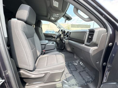 Used 2023 Chevrolet Silverado 1500 LT AWD/4WD image 26
