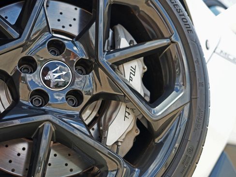 Used 2023 Maserati MC20 Coupe image 69