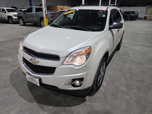 Used 2015 Chevrolet Equinox LT image 3