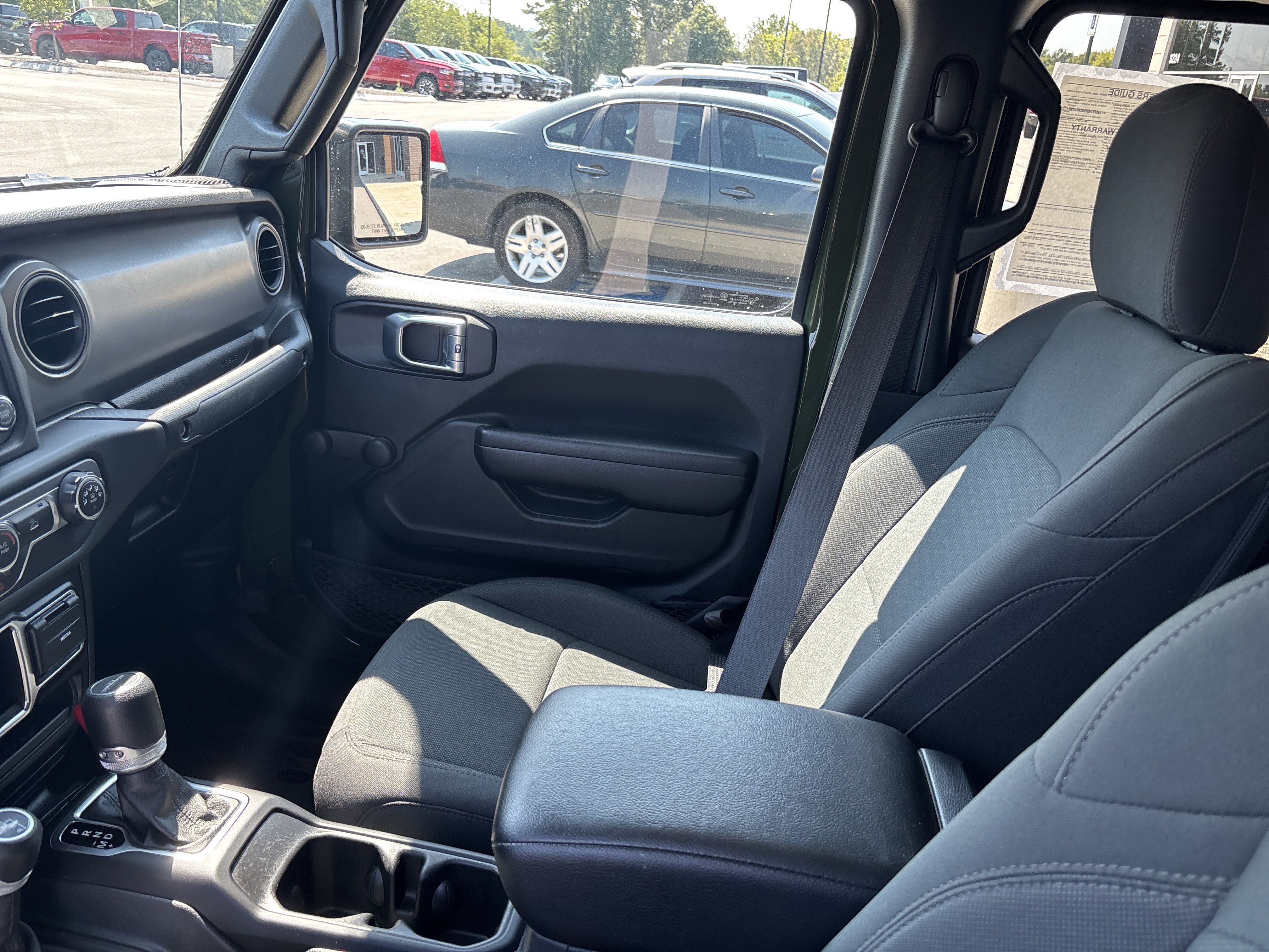 Used 2021 Jeep Gladiator Sport AWD/4WD image 13