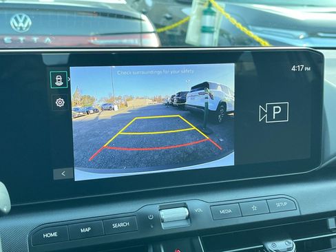 Used 2025 Kia K4 LXS image 17