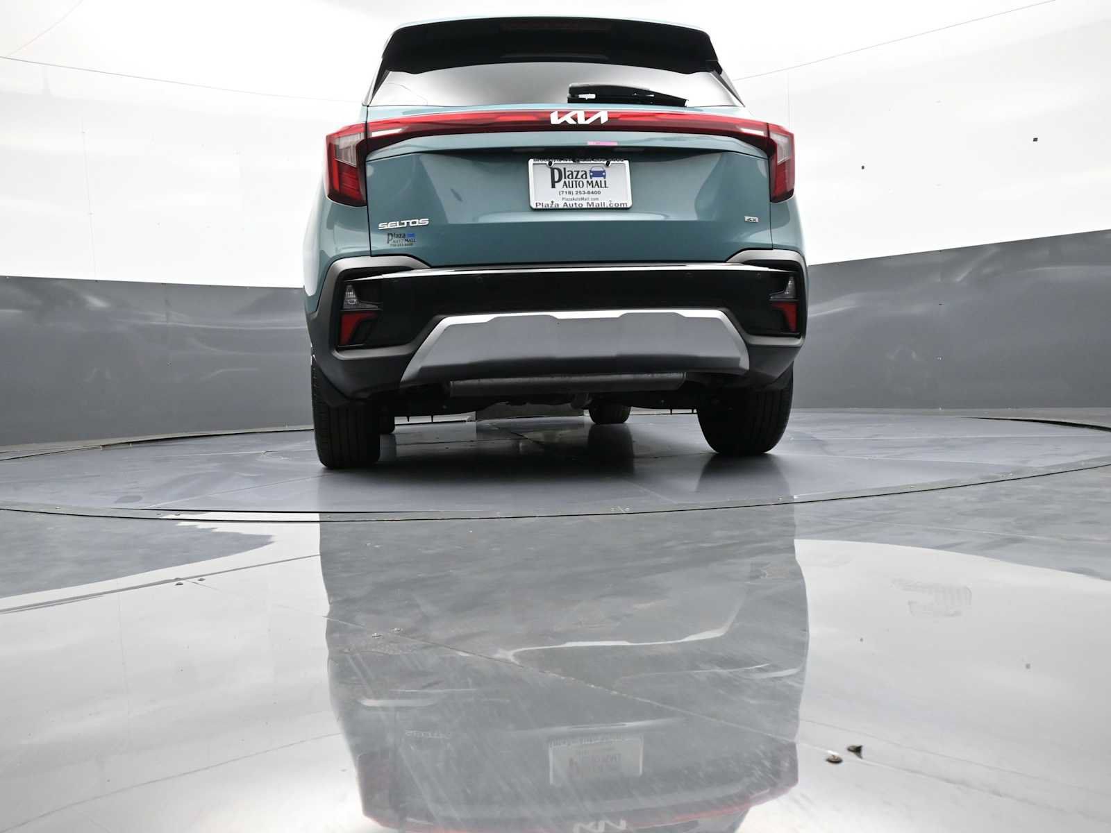 Certified 2025 Kia Seltos EX w/ EX Sunroof Package AWD/4WD image 32
