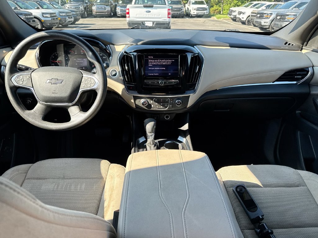 Used 2023 Chevrolet Traverse LS w/ Midnight/Sport Edition FWD image 10