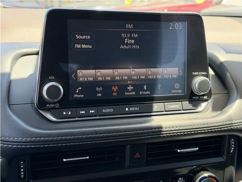 Used 2021 Nissan Rogue S FWD image 36