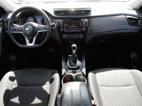 Used 2019 Nissan Rogue SV AWD/4WD image 10