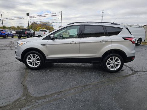 Used 2018 Ford Escape SEL image 35