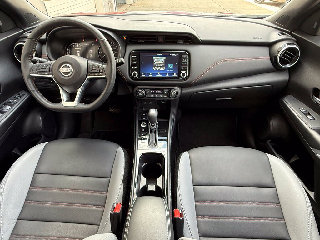 Used 2024 Nissan Kicks SR w/ SR Premium Package FWD image 27