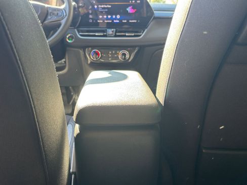 Used 2025 Chevrolet TrailBlazer LT image 24