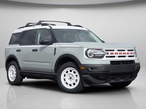 Used 2023 Ford Bronco Sport Heritage AWD/4WD image 2