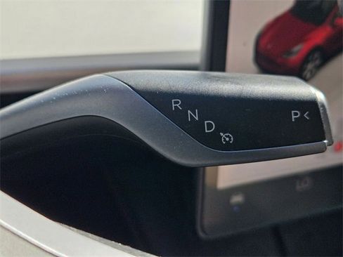 Used 2023 Tesla Model Y Long Range image 13