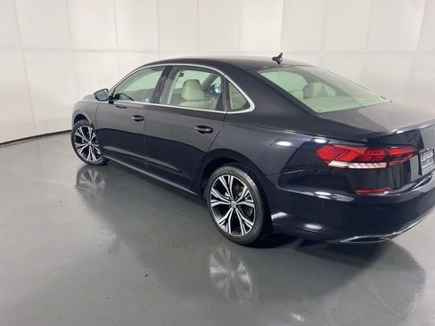 Used 2020 Volkswagen Passat 2.0T SEL image 8