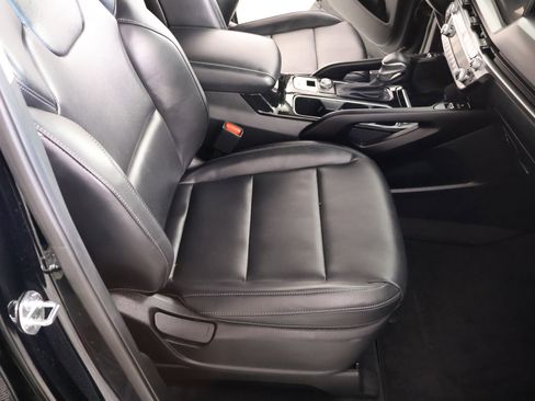 Used 2024 Kia Telluride S FWD image 15