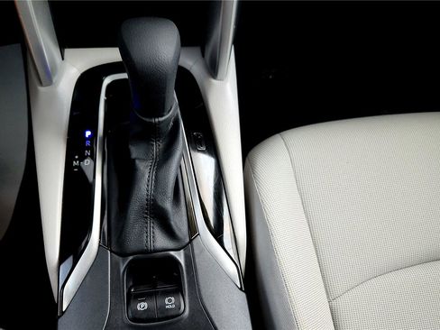 Certified 2023 Toyota Corolla Cross L image 40